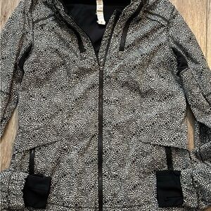 Lululemon Black and White Patterned Jacket